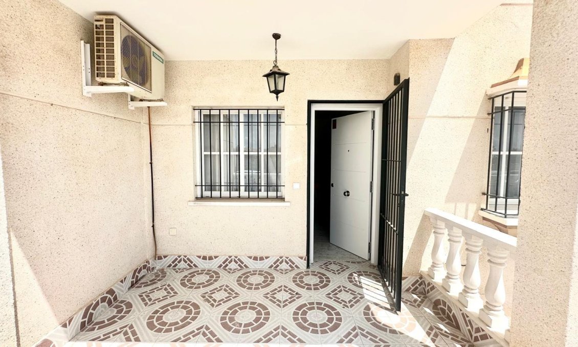 Wiederverkauf - Wohnung -
Orihuela Costa - Playa Flamenca