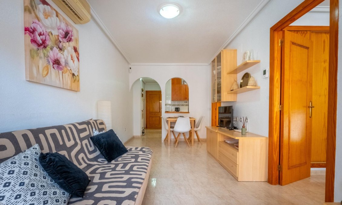 Használt Ingatlanok - Apartman -
Torrevieja - Playa del Cura