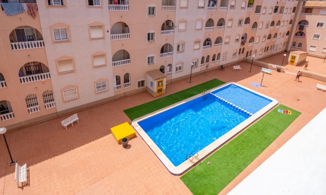 Használt Ingatlanok - Apartman -
Torrevieja - Playa del Cura