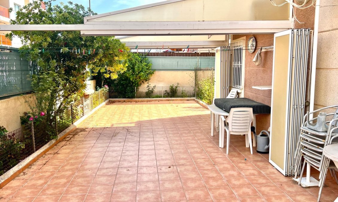 Használt Ingatlanok - Apartman -
Torrevieja - Playa del Cura