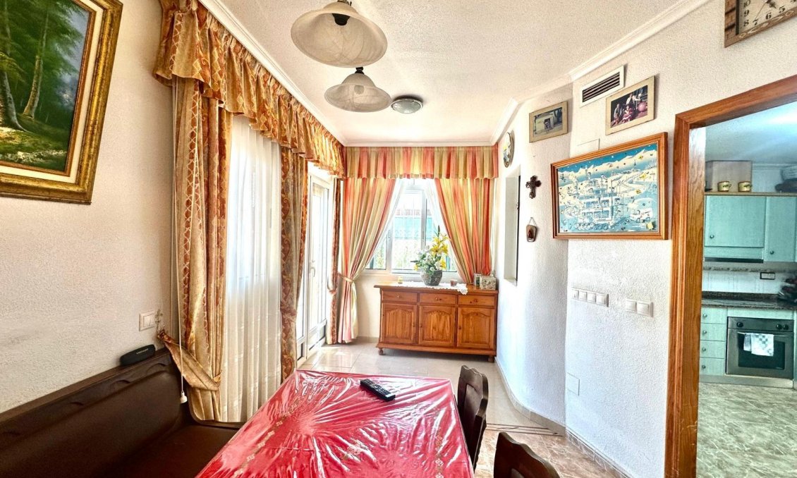 Használt Ingatlanok - Apartman -
Torrevieja - Playa del Cura