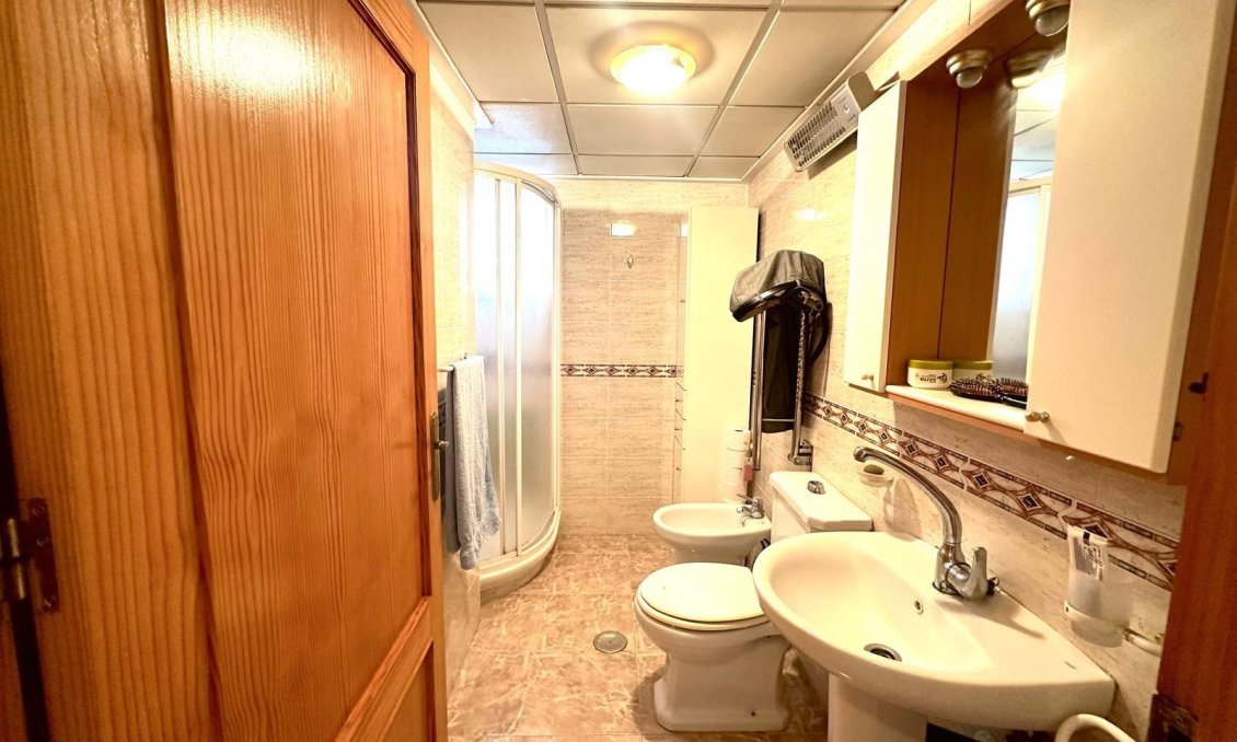 Használt Ingatlanok - Apartman -
Torrevieja - Playa del Cura