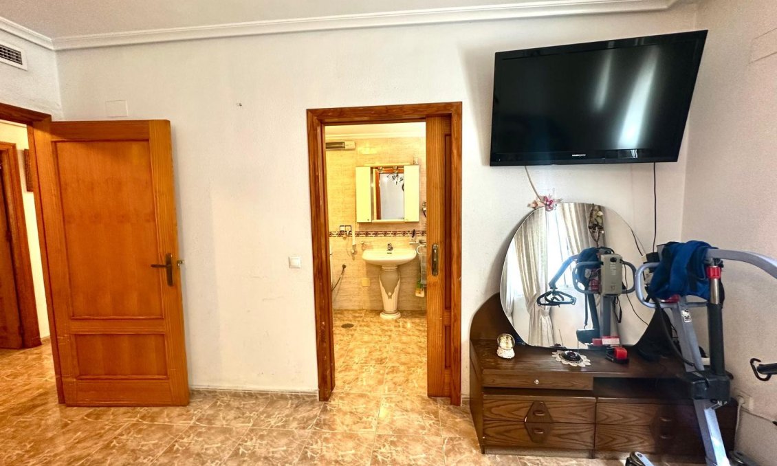 Használt Ingatlanok - Apartman -
Torrevieja - Playa del Cura