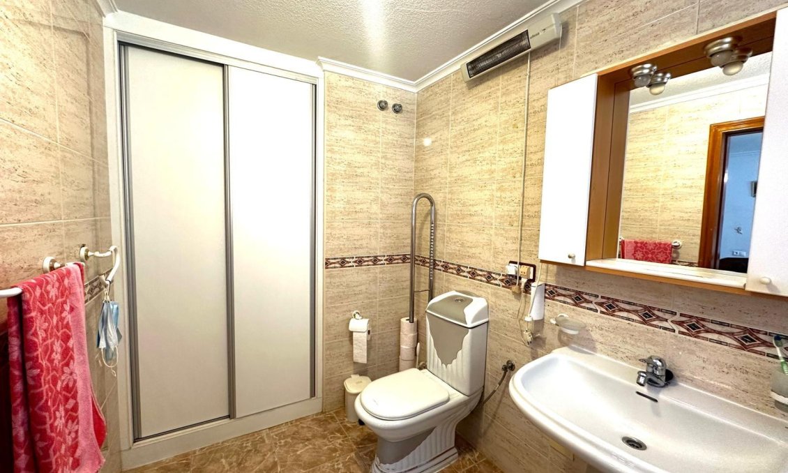 Használt Ingatlanok - Apartman -
Torrevieja - Playa del Cura