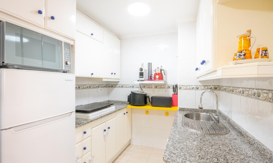 Segunda mano - Apartamento -
Torrevieja - La Mata