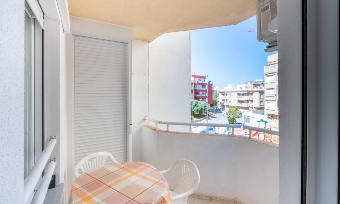 Segunda mano - Apartamento -
Torrevieja - La Mata