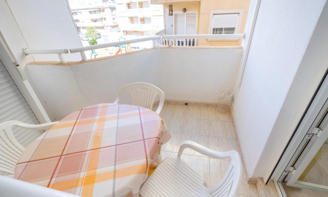 Segunda mano - Apartamento -
Torrevieja - La Mata