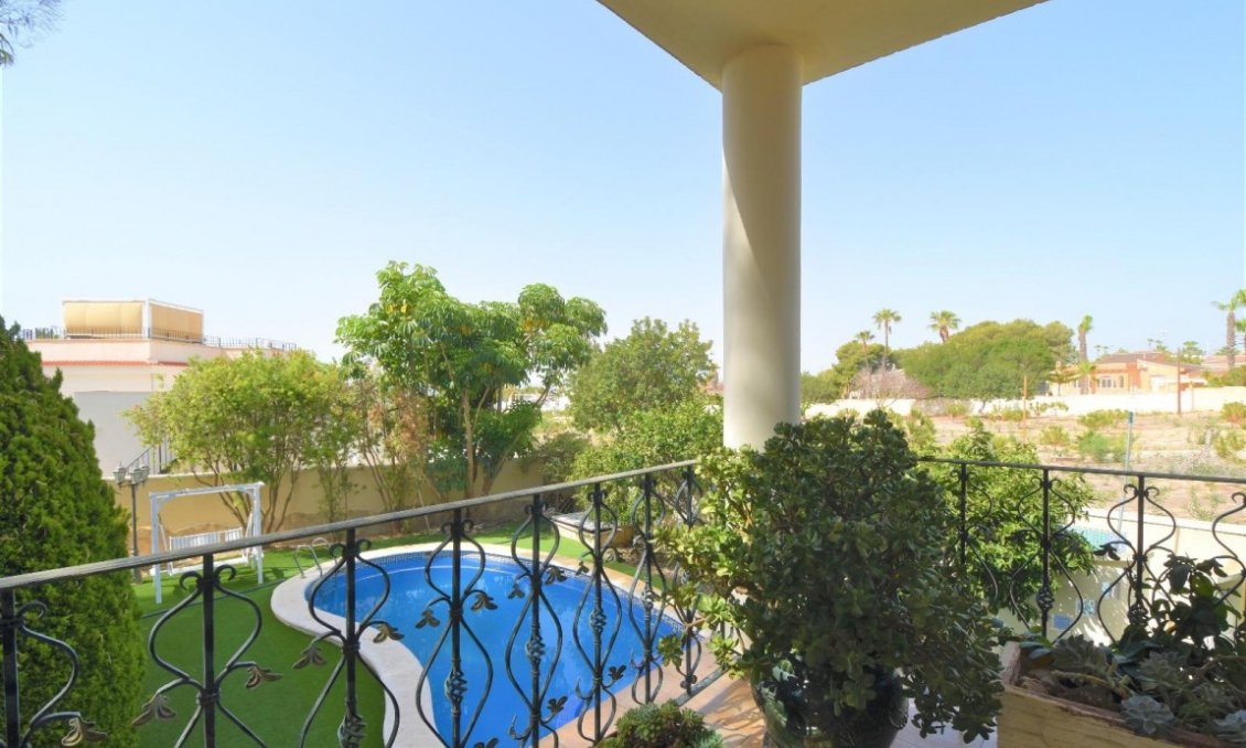 Segunda mano - Villa -
Ciudad Quesada - Costa Blanca