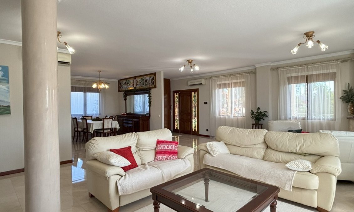 Segunda mano - Villa -
Ciudad Quesada - Costa Blanca