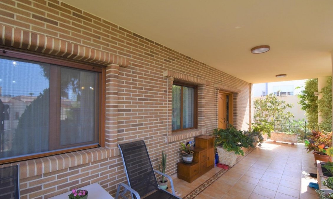 Segunda mano - Villa -
Ciudad Quesada - Costa Blanca