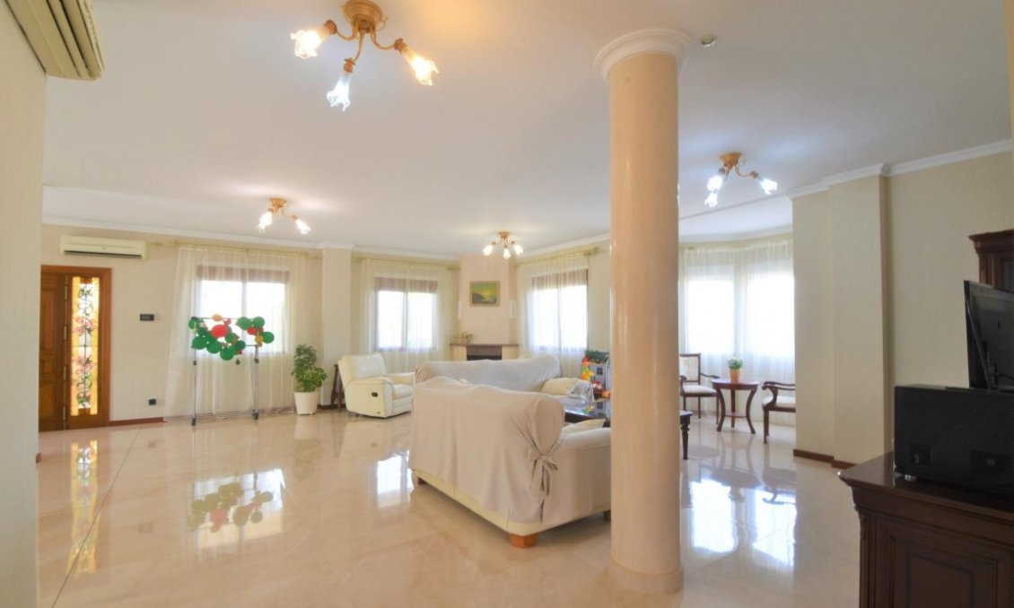 Segunda mano - Villa -
Ciudad Quesada - Costa Blanca