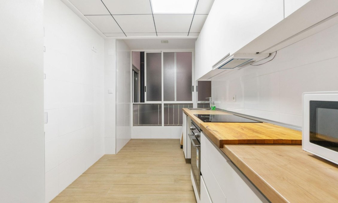 Használt Ingatlanok - Apartman -
Torrevieja - Playa del Cura