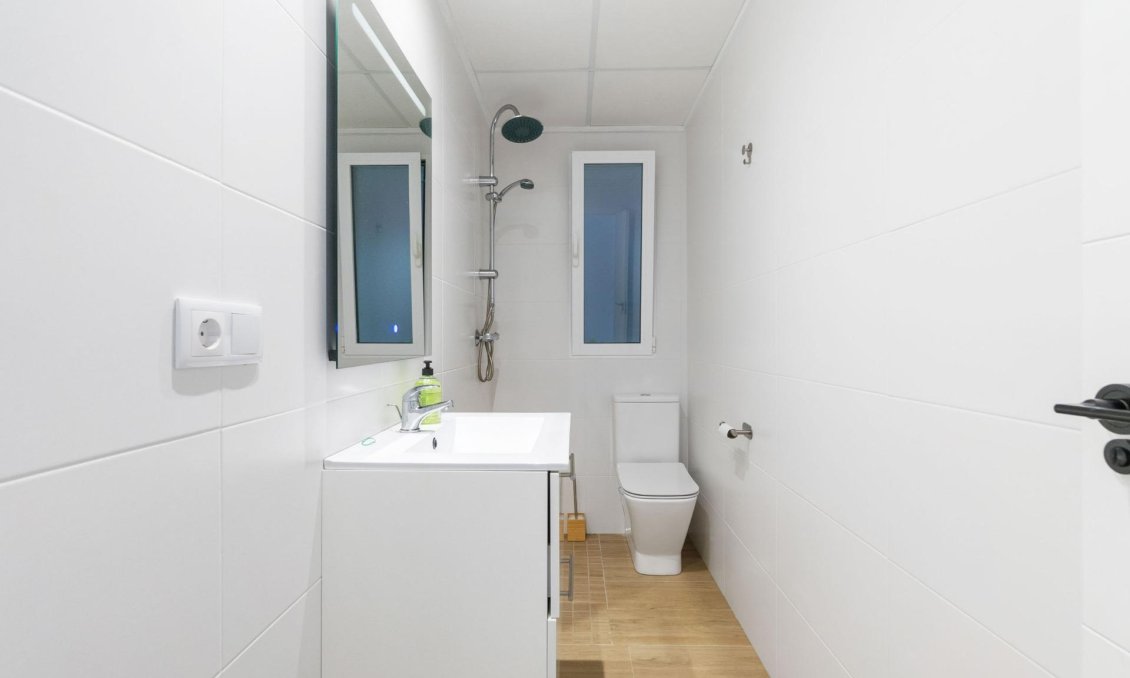 Használt Ingatlanok - Apartman -
Torrevieja - Playa del Cura