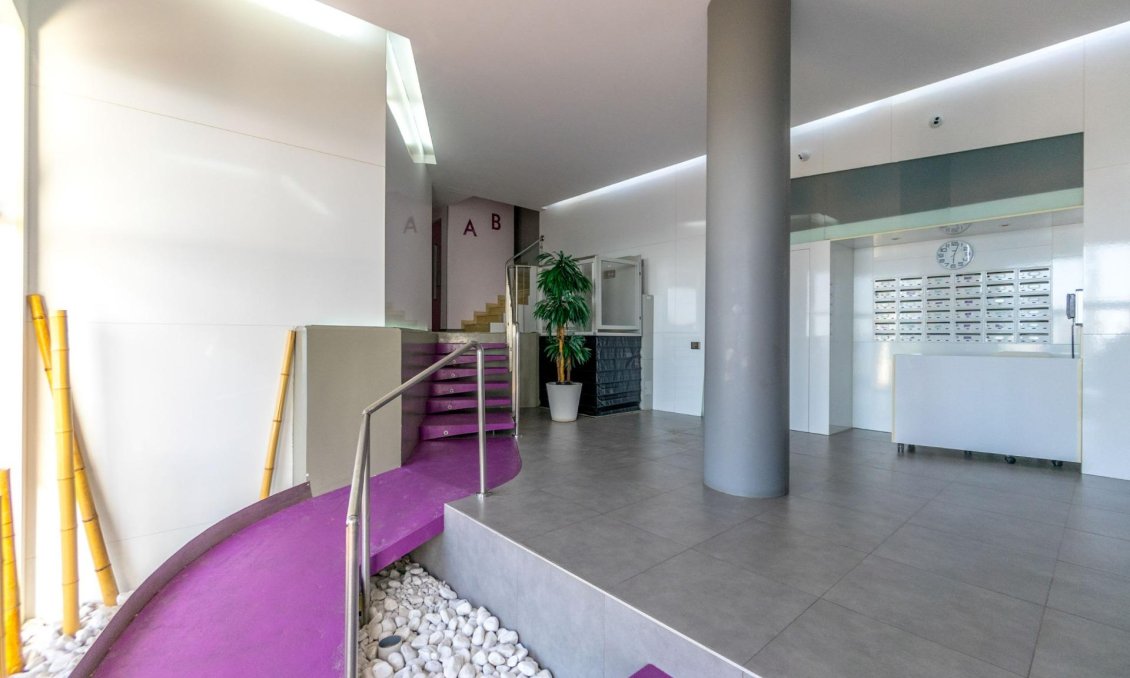 Használt Ingatlanok - Apartman -
Torrevieja - Playa del Cura