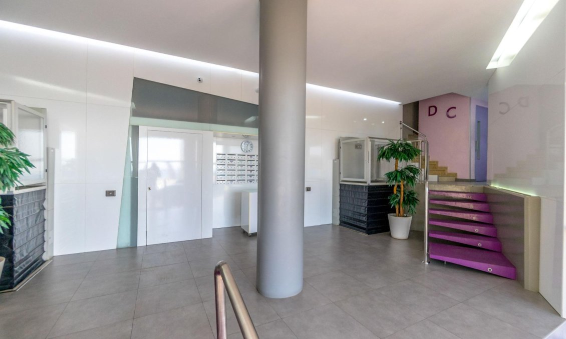 Használt Ingatlanok - Apartman -
Torrevieja - Playa del Cura