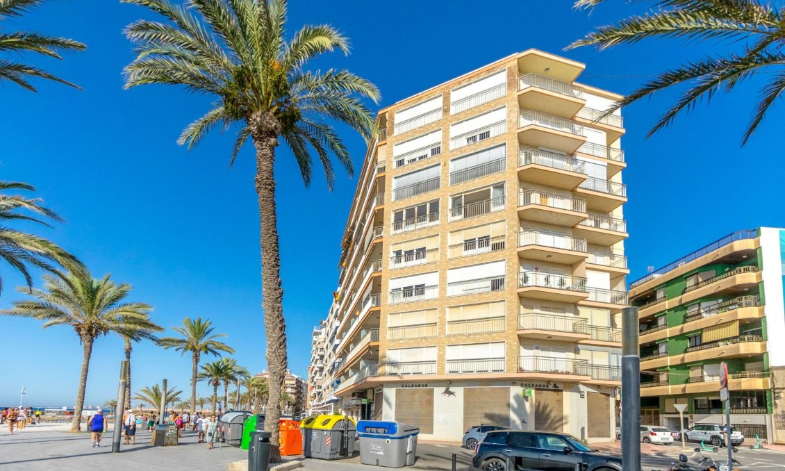 Használt Ingatlanok - Apartman -
Torrevieja - Playa del Cura