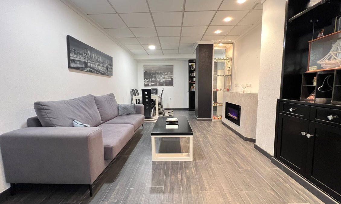 Segunda mano - Apartamento -
Torrevieja - Playa del Cura