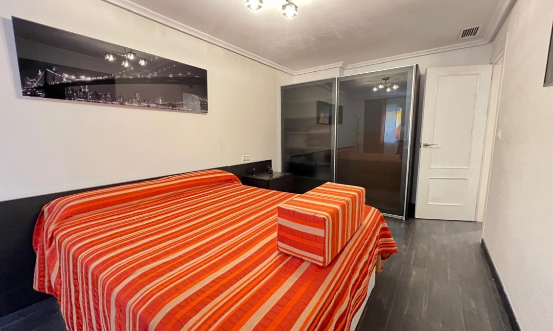 Segunda mano - Apartamento -
Torrevieja - Playa del Cura