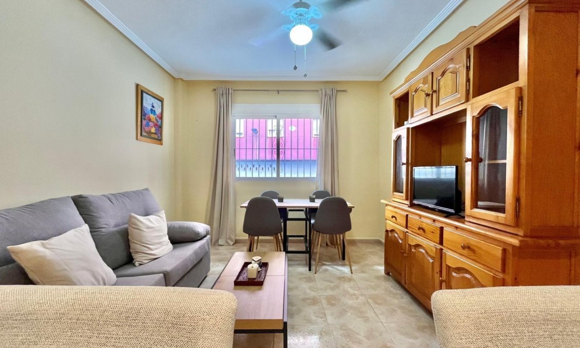 Segunda mano - Apartamento -
Torrevieja - Parque Las Naciones