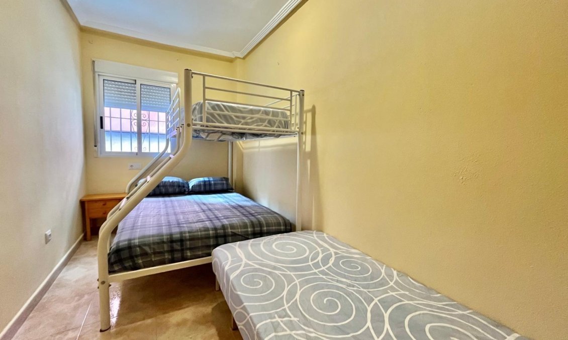 Segunda mano - Apartamento -
Torrevieja - Parque Las Naciones