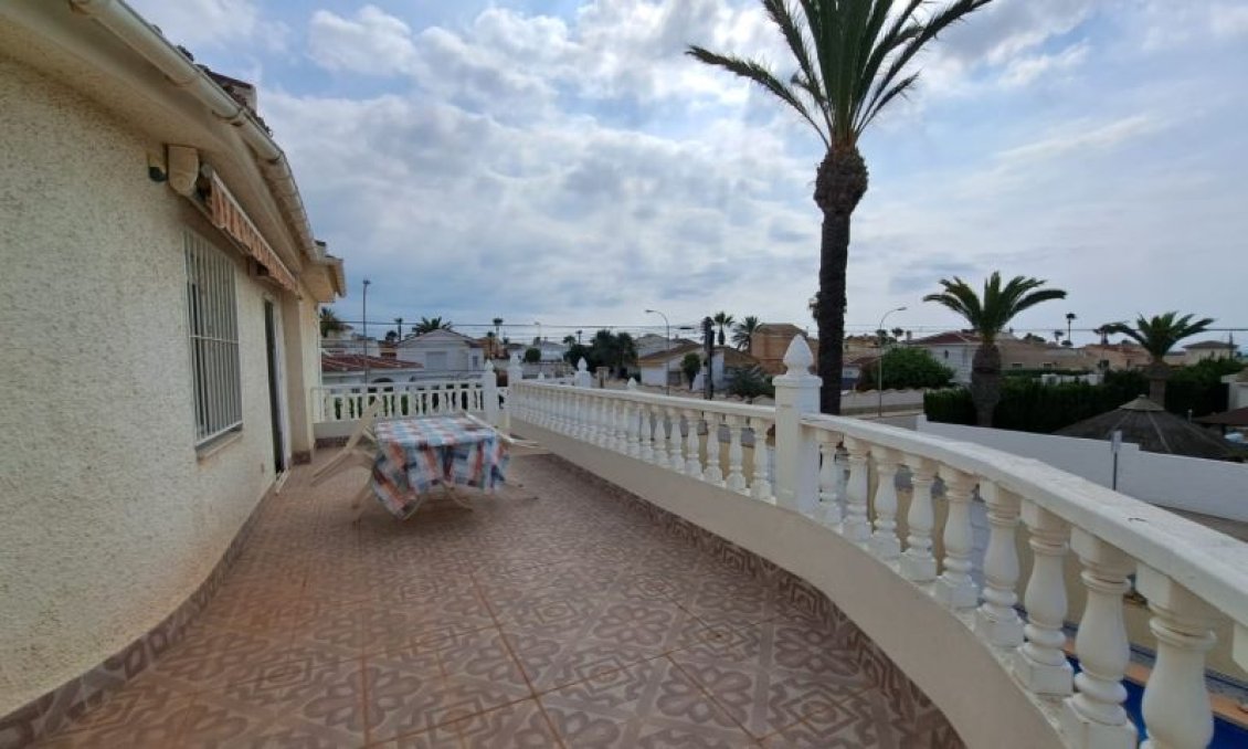 Segunda mano - Villa -
Ciudad Quesada - Costa Blanca