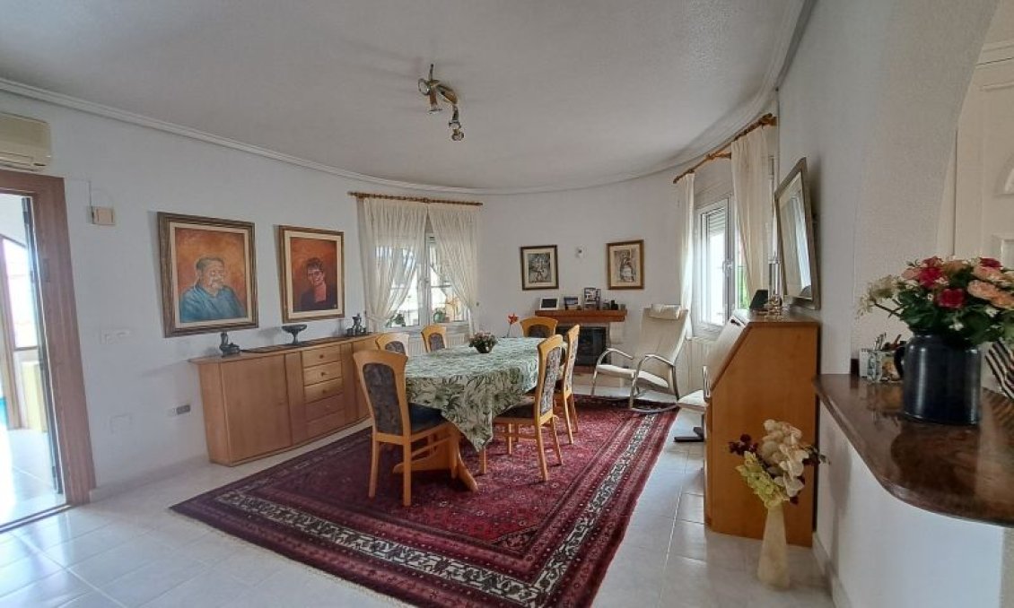 Segunda mano - Villa -
Ciudad Quesada - Costa Blanca