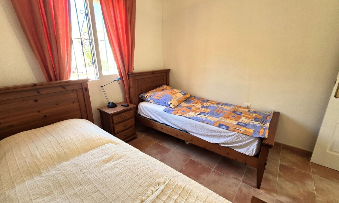 Wiederverkauf - Villa -
Orihuela Costa - Costa Blanca