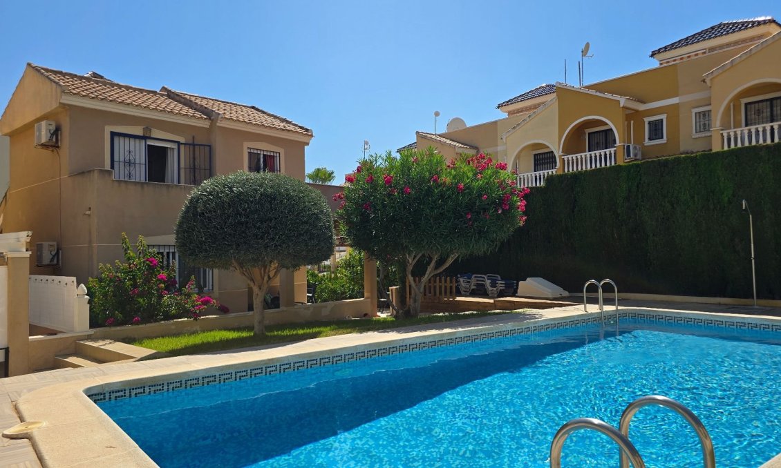 Wiederverkauf - Villa -
Orihuela Costa - Costa Blanca