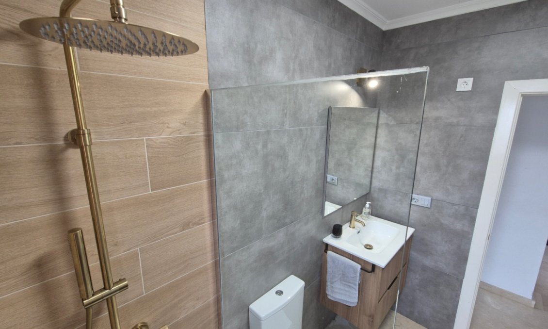 Segunda mano - Semi Detached -
Orihuela - Inland