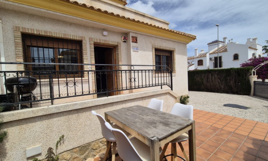 Segunda mano - Semi Detached -
Orihuela - Inland