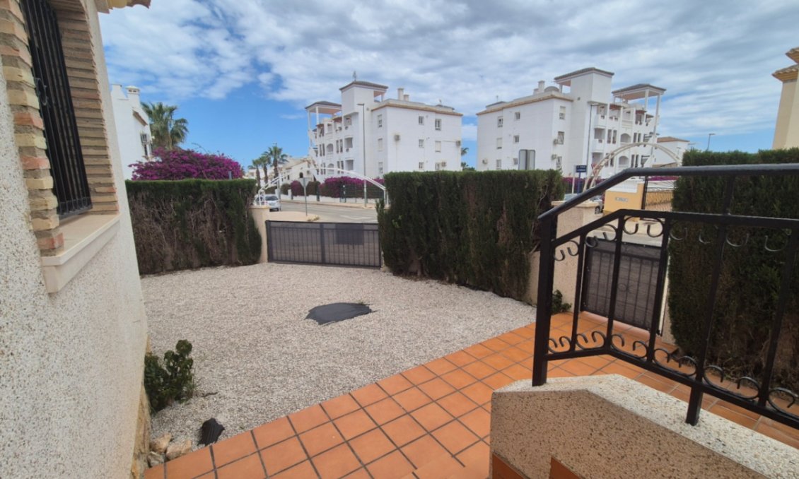 Segunda mano - Semi Detached -
Orihuela - Inland