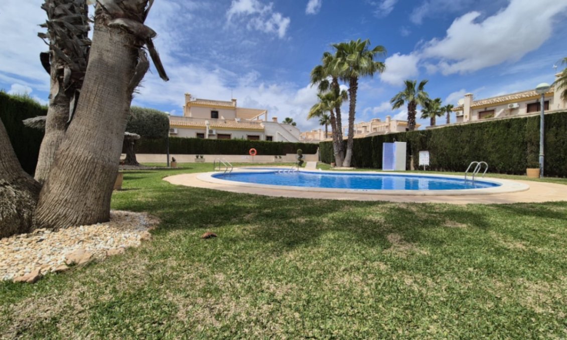 Segunda mano - Semi Detached -
Orihuela - Inland
