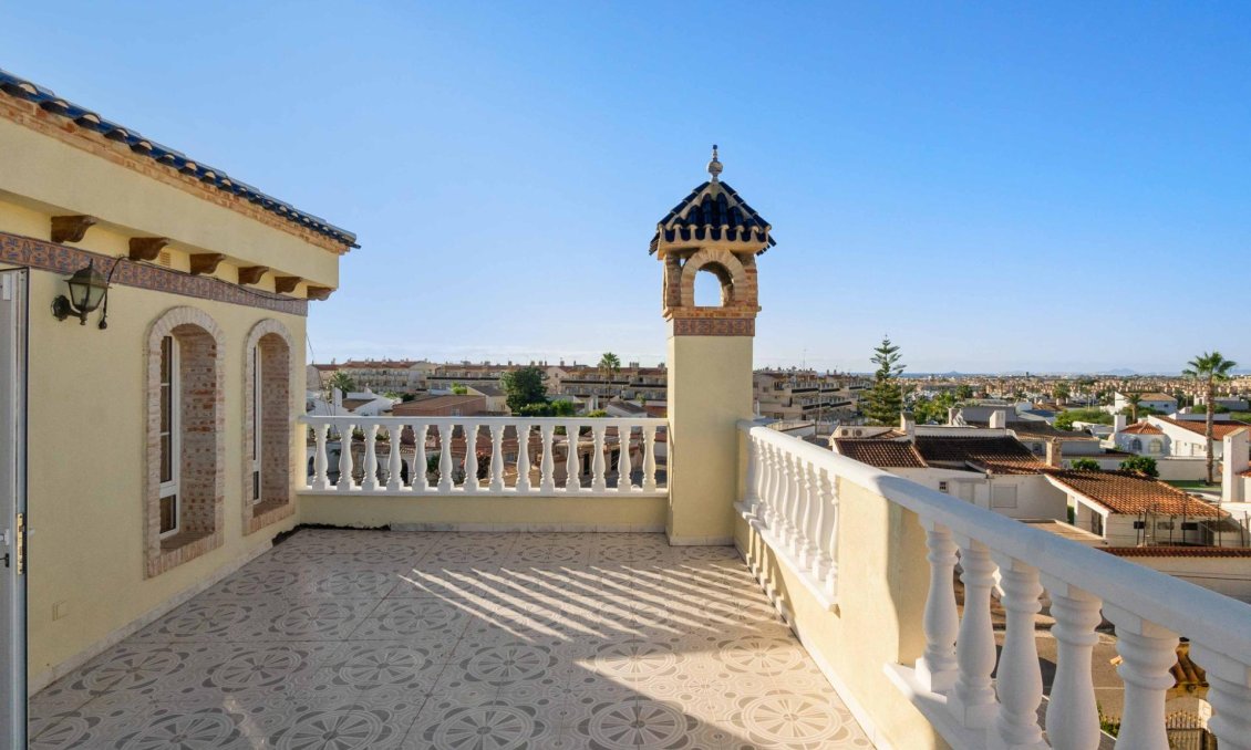 Segunda mano - Villa -
Orihuela Costa - La Florida