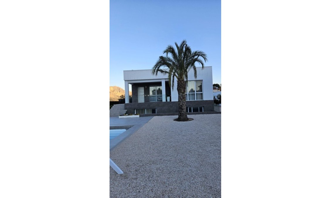 Segunda mano - Villa -
Orihuela - Montepinar-la Aparecida-raiguero