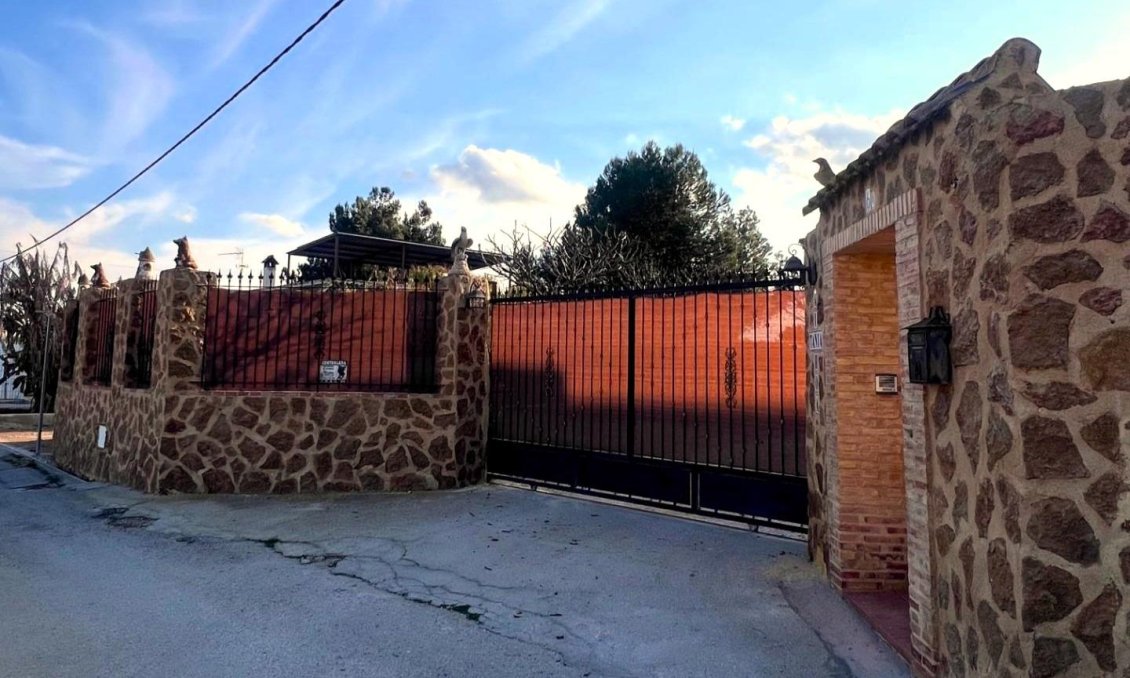 Segunda mano - Villa -
Orihuela - Desamparados-hurchillo-torremendo
