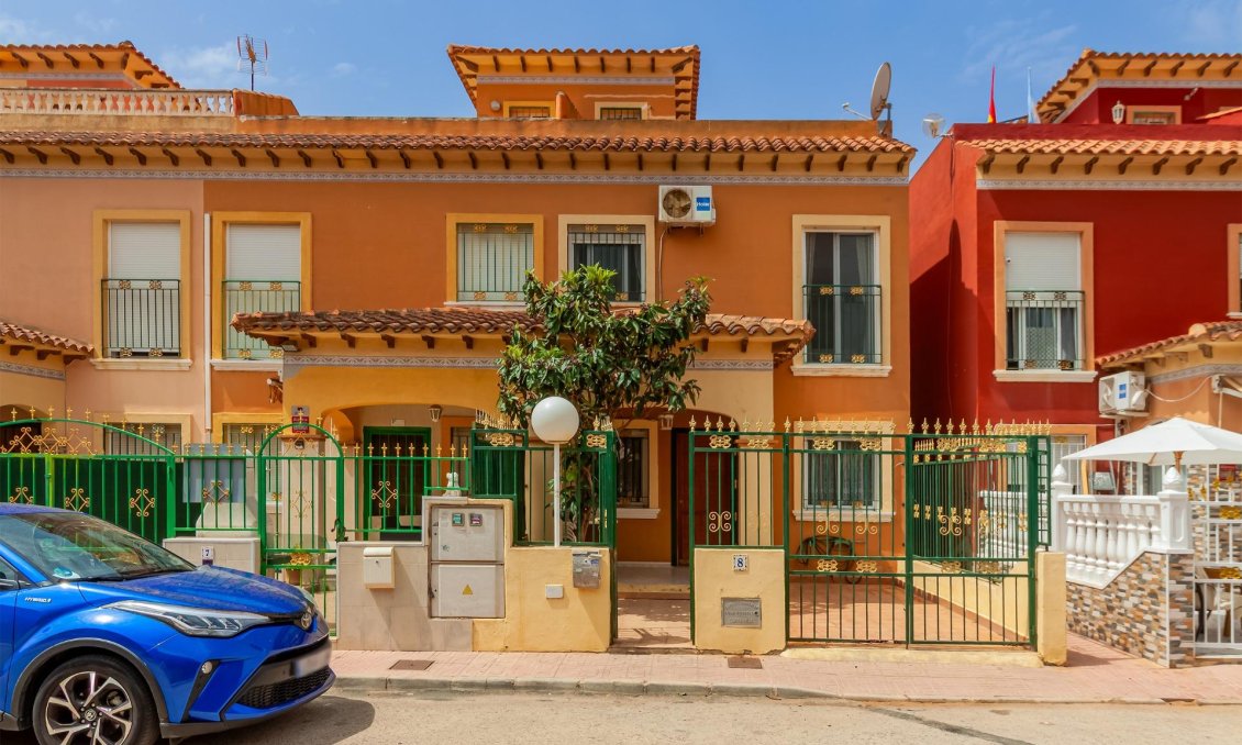 Segunda mano - Town House -
Torrevieja - Torretas