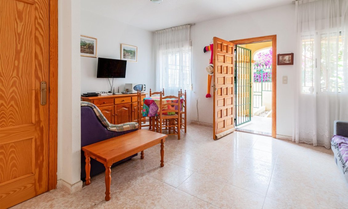 Segunda mano - Town House -
Torrevieja - Torretas