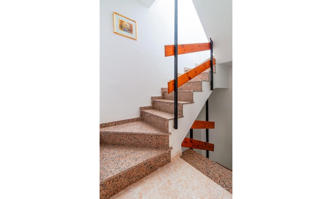 Segunda mano - Town House -
Torrevieja - Torretas