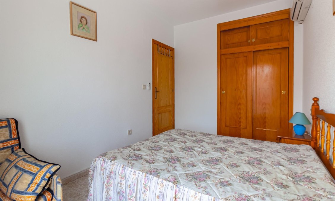 Segunda mano - Town House -
Torrevieja - Torretas