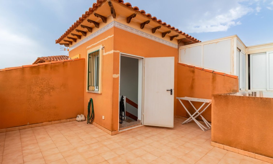 Segunda mano - Town House -
Torrevieja - Torretas