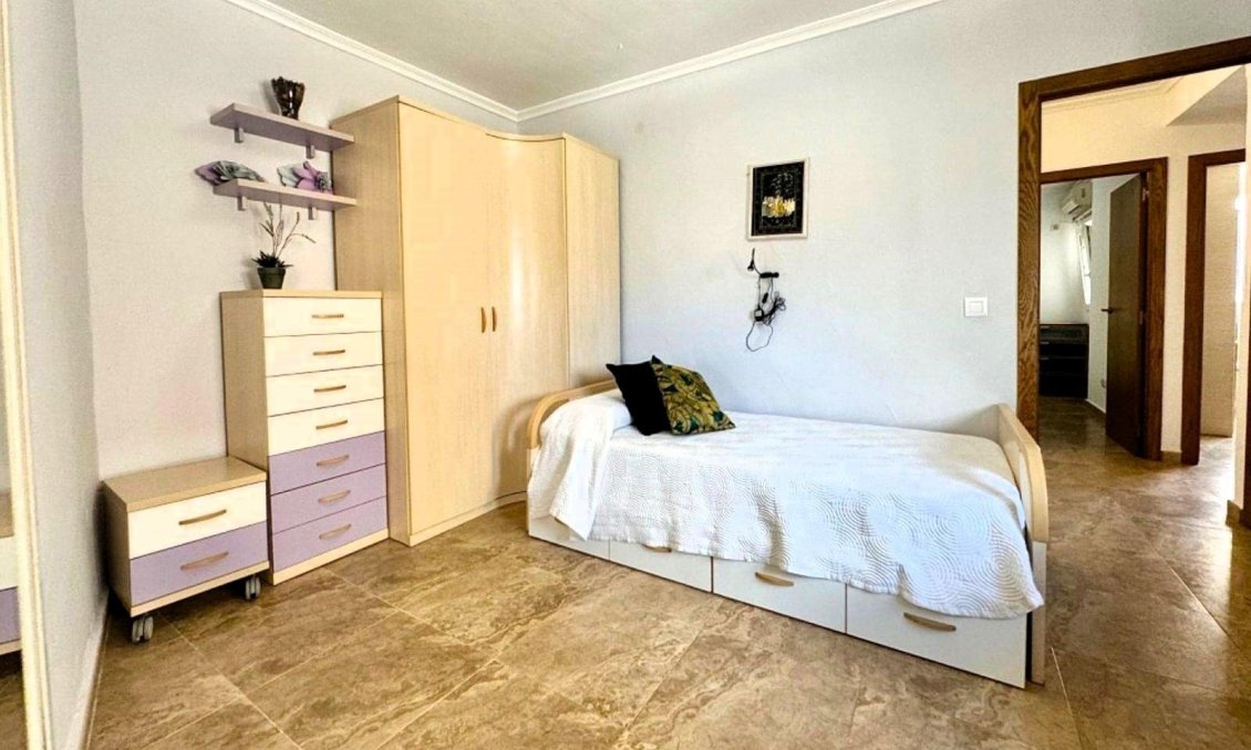Wiederverkauf - Wohnung -
Torrevieja - Playa del Cura