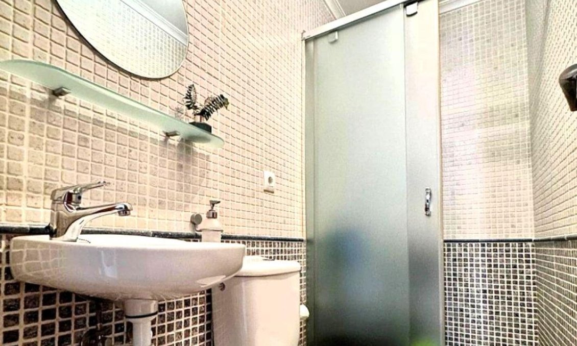 Wiederverkauf - Wohnung -
Torrevieja - Playa del Cura