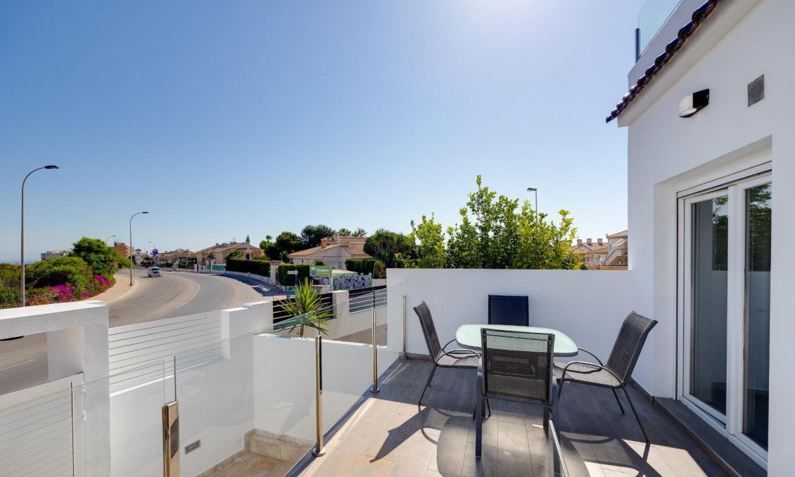 Segunda mano - Villa -
Torrevieja - Aguas Nuevas