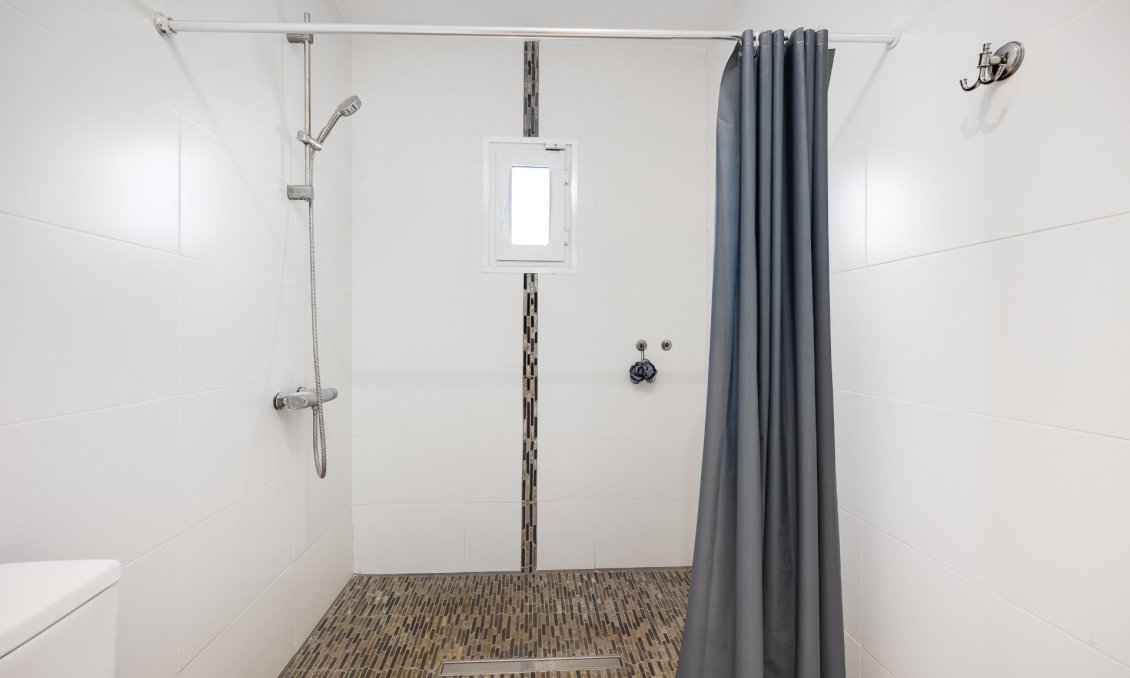 Segunda mano - Villa -
Torrevieja - Aguas Nuevas