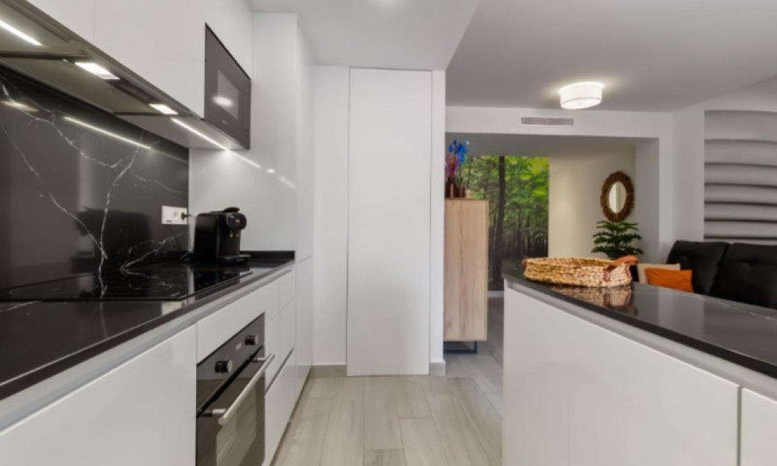 Használt Ingatlanok - Apartman -
Torrevieja - Costa Blanca