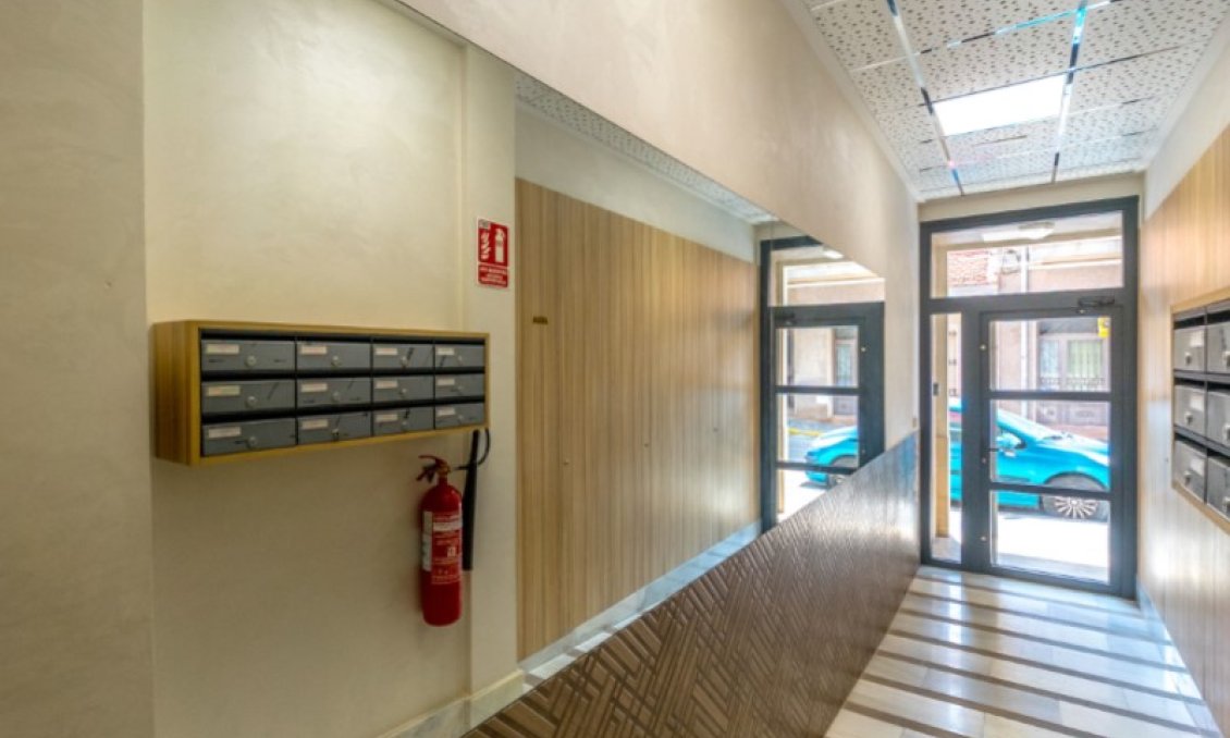 Használt Ingatlanok - Apartman -
Torrevieja - Costa Blanca