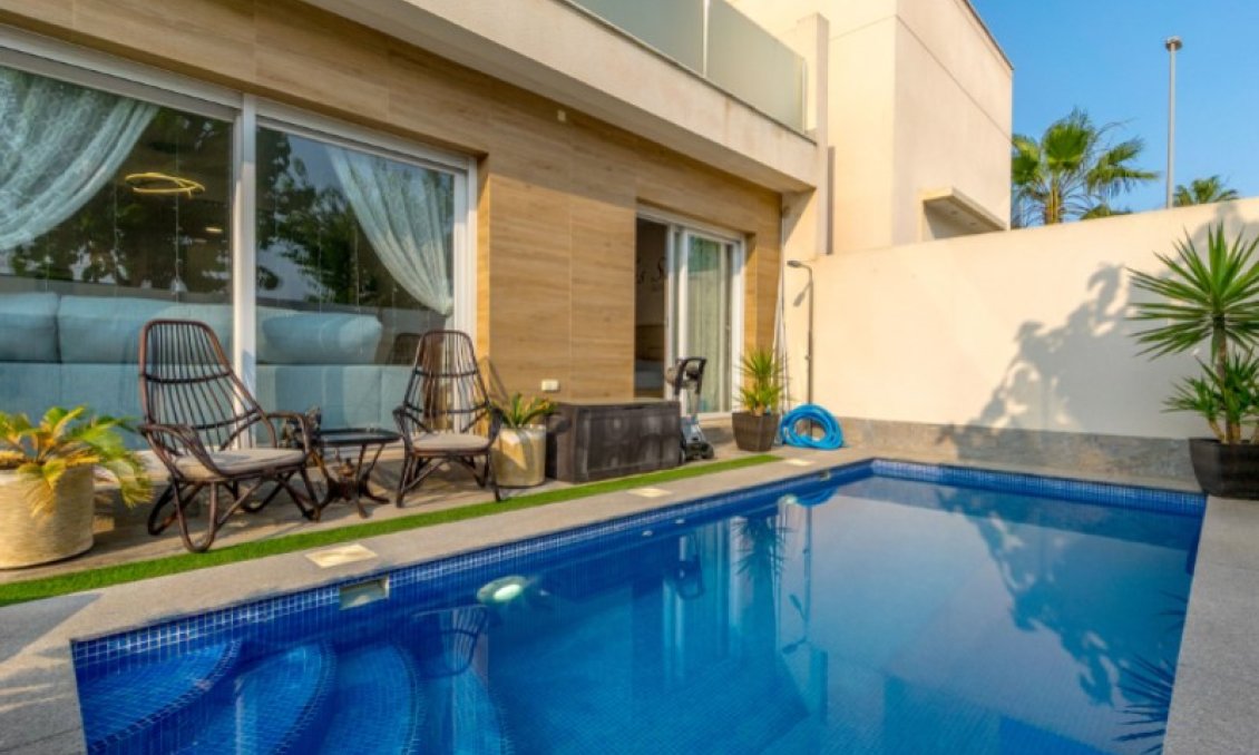 Wiederverkauf - Villa -
Pilar de la Horadada - Costa Blanca