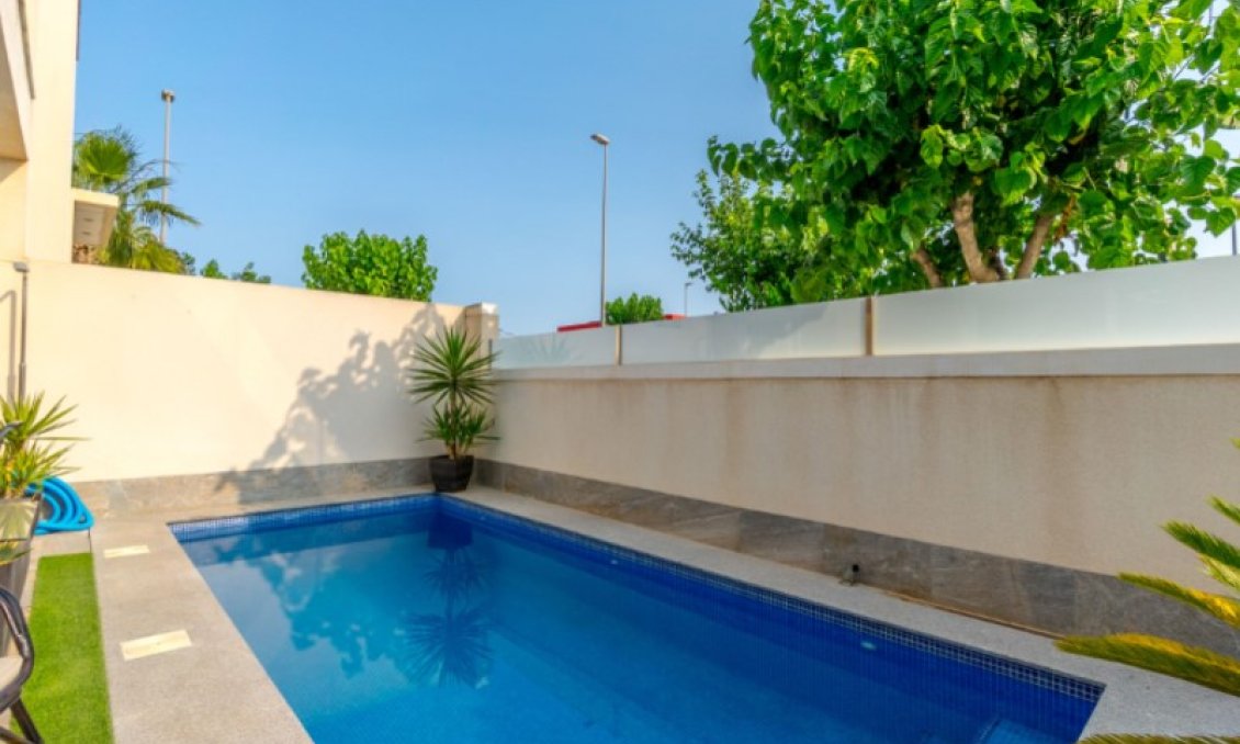 Wiederverkauf - Villa -
Pilar de la Horadada - Costa Blanca