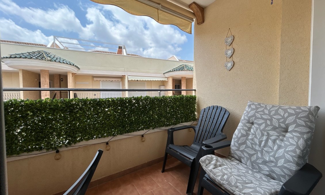 Segunda mano - Apartamento -
Jacarilla - Inland