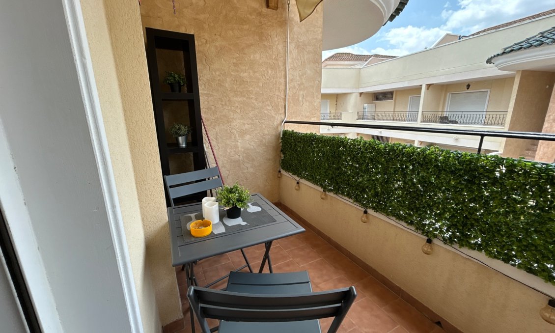 Segunda mano - Apartamento -
Jacarilla - Inland